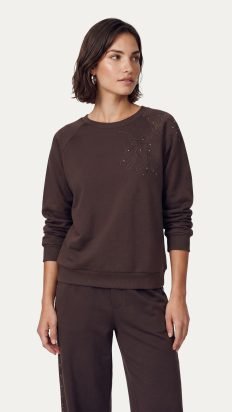 C&S Willa sweater dark chocolate